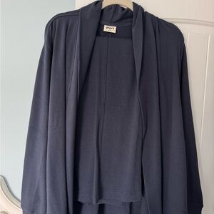 Pact Women's Airplane Set